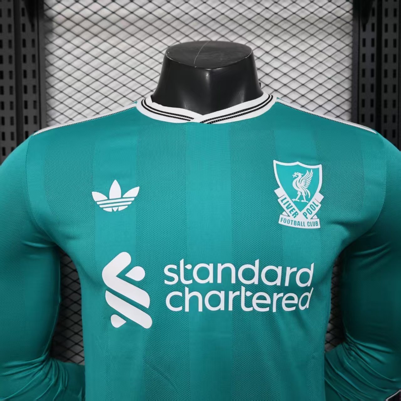 Camiseta de fútbol Liverpool 2025-26 — tercera equipación, Manga larga, Versión jugador, vert 3