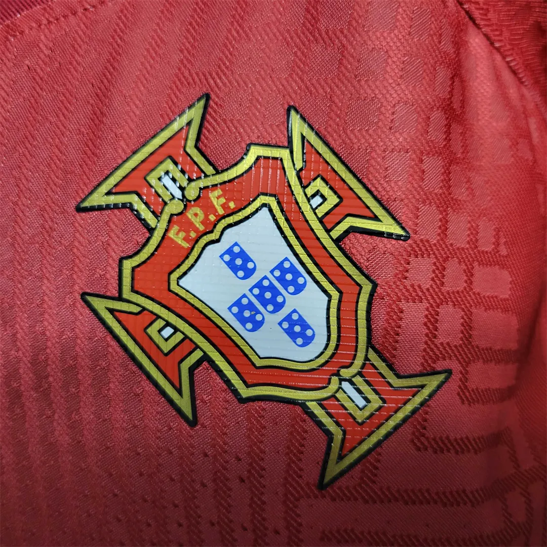 Jersi bola sepak Portugal 2022 — Tuan rumah, Versi pemain 4
